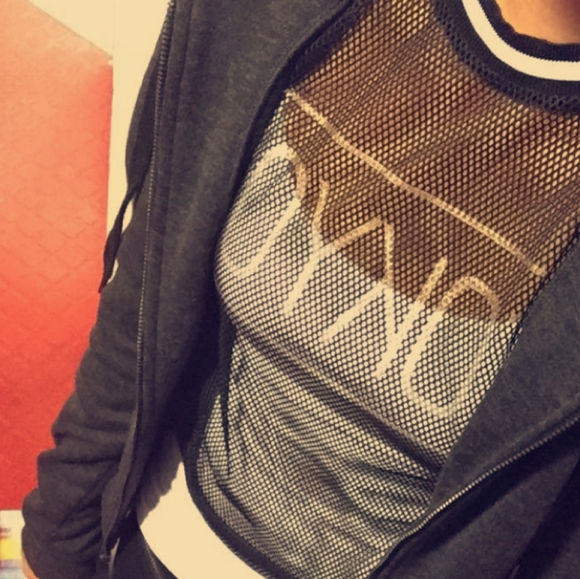 Forever 21 Tokyo mesh tshirt - Picture 3 of 3